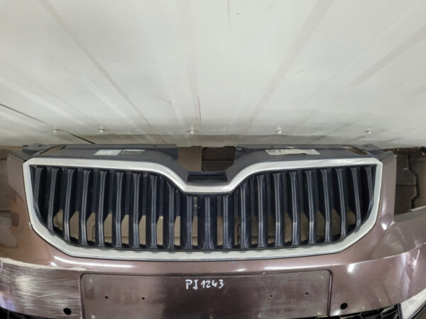Bumper Skoda Octavia 3 III 5E0 12-16 5E0807221  Voorbumper PJ1243