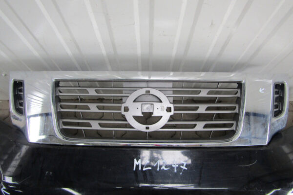 Bumper Nissan Navara 4 IV 14- Voorbumper MZ1247