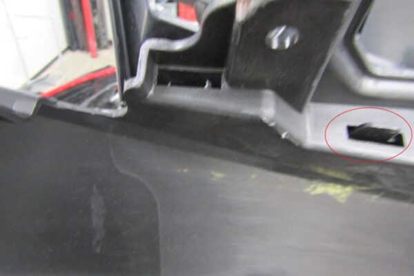 Bumper  NISSAN NOTE I E11 06-09 Voorbumper MZ667