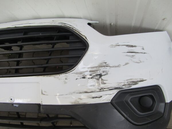 Bumper Ford Transit Courier FACELIFT 18-JT76-17757-A Voorbumper MK3182