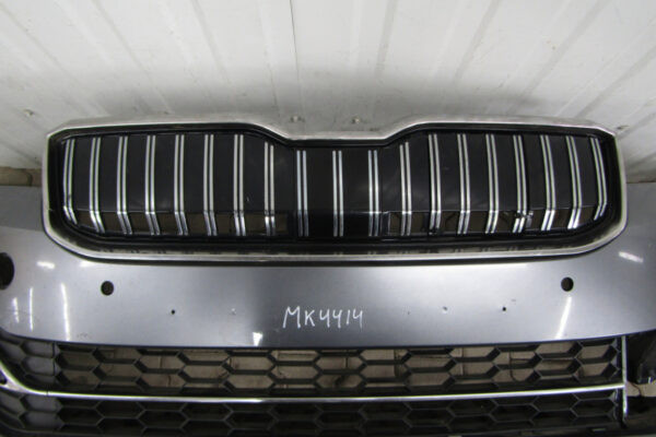 Bumper Skoda Superb 3 III 3V0 FACELIFT 19-24 3V0807221F  Voorbumper MK4414