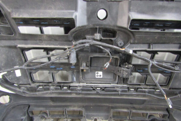 Bumper E-Transit E Transit Mk8 VIII faceLift 20-KK31-R17757-A Voorbumper HK609