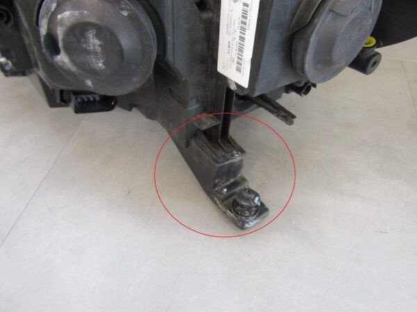 KOPLAMP VW VOLKSWAGEN CADDY 2K8 IV 20- RH RECHTS 2K8941006 A1343/4K/6C