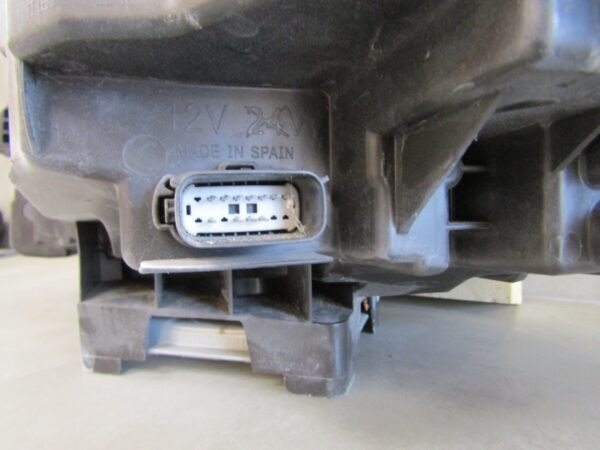 KOPLAMP Ford Kuga MK3 LED- 19-24 RH RECHTS LV4B13E014 S1168/K5/4E
