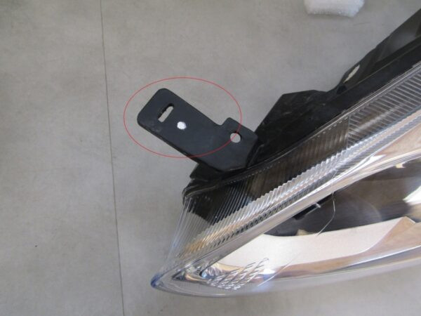 Koplamp Ford Fiesta MK8 VIII 17-21 lens met led links H1BB-13101 S1224/4K/2E