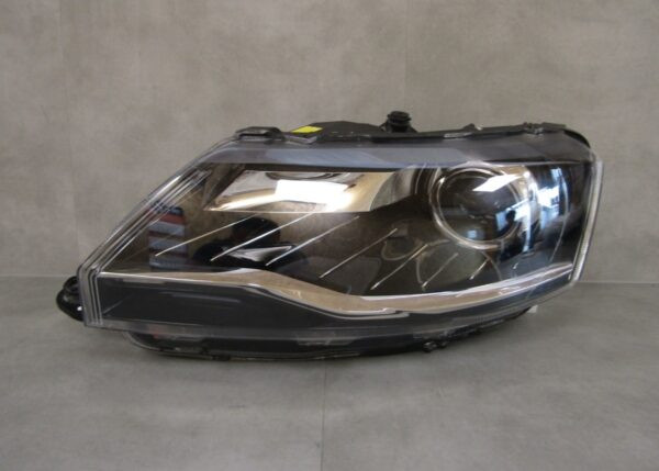 KOPLAMP SKODA RAPID FACELIFT XENON 17-19 LH 5JB941015C LINKS A1215/4K/7A