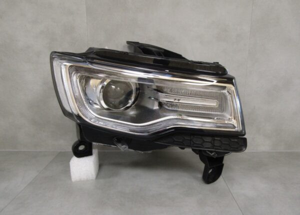 KOPLAMP Jeep Grand Cherokee WK2 FACELIFT XENON 13-16 RH RECHTS 68111034AD S1176/K5/11A