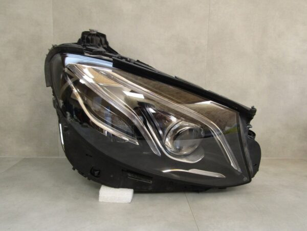 KOPLAMP MERCEDES E KLASSE W213 MULTIBEAM 17-20 RH RECHTS S1137/B16