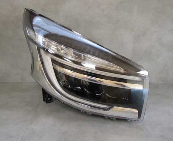 KOPLAMP RENAULT TRAFIC III 3 LED FACELIFT 19-21 RH RECHTS 260109054R A1270/5K/4D