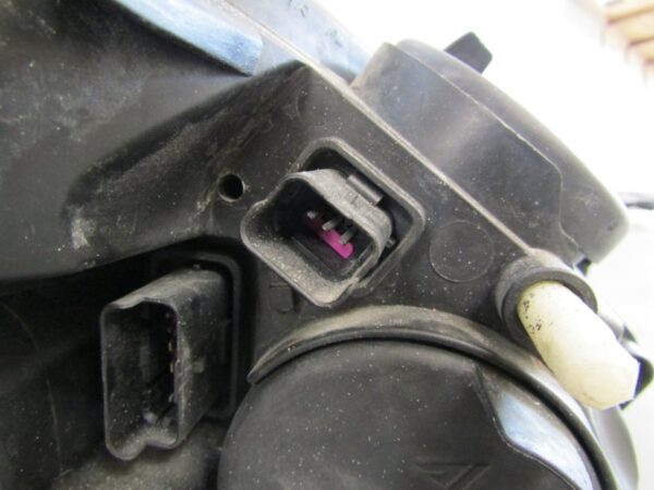 Koplamp Renault Clio 4 IV STANDAARD 12-16 LH 260601850R LINKS S1119/K4/2G
