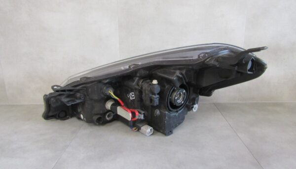 KOPLAMP TOYOTA YARIS 3 III FACELIFT STANDAARD LENS 14-17 RH RECHTS A1307/4K/14G
