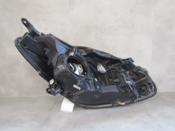 KOPLAMP TOYOTA YARIS 3 III HYBRIDE STANDAARD LED 12-14 LH LINKS A1288/5K/8C