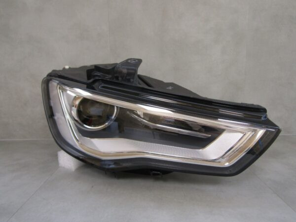 KOPLAMP AUDI A3 8V XENON 12-16 RH RECHTS 8V0941006 A1344/4K/15B