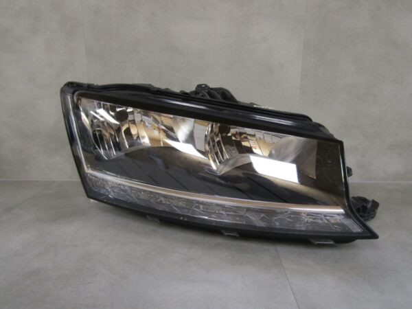 KOPLAMP SKODA FABIA 3 III FACELIFT 18-22 RH RECHTS 6V1941016D A1319/4K/4G