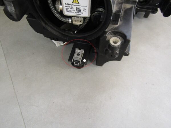 KOPLAMP VOLKSWAGEN TOURAN 1T1 XENON 10-15 LINKS S1140/C5