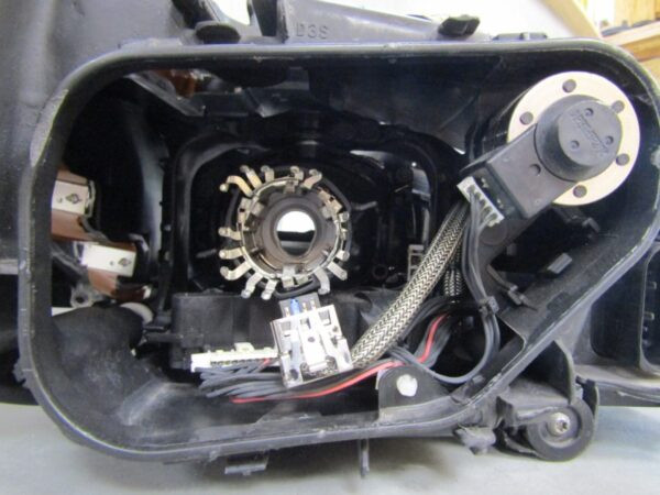 Koplamp Audi Q7 4L FACELIFT XENON 09-15 LH 89321259 LINKS Q1080/K4 7G