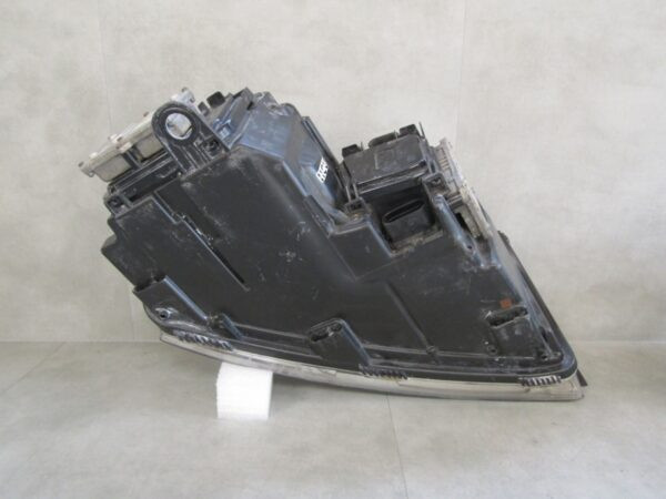 Koplamp Audi A8 D3 XENON 02-05 LH LINKS Q1145/F37