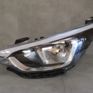 KOPLAMP Hyundai i20 STANDAARD 14-18 LH 92101 C8000 LINKS Q1128/K4 1A