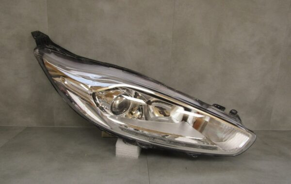 KOPLAMP Ford Fiesta MK7 FACELIFT Standaard Lens met LED 12-17 RH RECHTS C1BB-13W029-CC S1246/F100