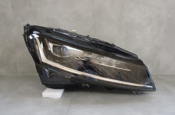 KOPLAMP SKODA SUPERB 3 III FACELIFT VOLLEDIG LED 19-24 RH 3V1941016D RECHTS S1237/K4/12A