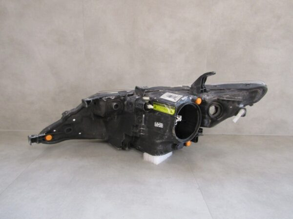 KOPLAMP TOYOTA AURIS 2 II XENON 12-15 RH RECHTS 81130-02E40 S1170/K5/10E