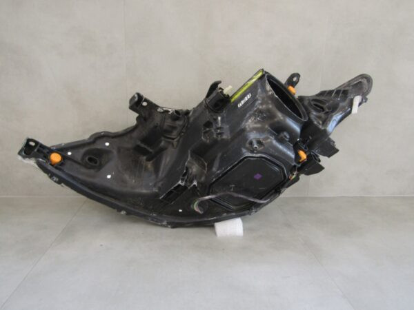 KOPLAMP TOYOTA AURIS 2 II XENON 12-15 RH RECHTS 81130-02E40 S1170/K5/10E