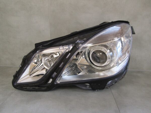 KOPLAMP Mercedes E-Klasse W212 DRAAIEND XENON 09-12 LH A2128205761 LINKS Q1098/B111