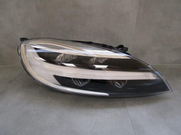 Koplamp Volvo V40 2 II FACELIFT FULL LED 16-19 32228480 RECHTS Q1039/C132