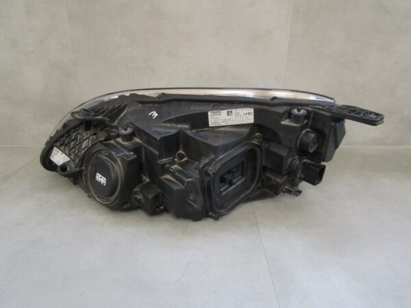 Koplamp Volvo V40 2 II FACELIFT FULL LED 16-19 32228480 RECHTS Q1039/C132