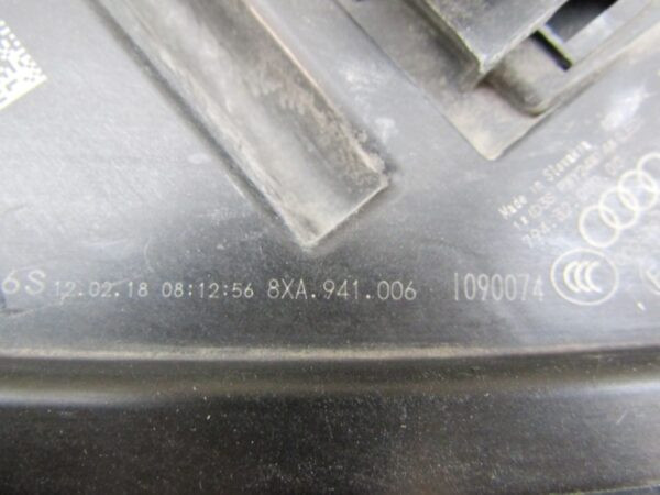 Koplamp Audi A1 8XA FACELIFT XENON 14-18 RH 8XA941006 Q1103/A208