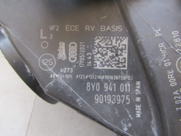 Koplamp Audi A3 8Y0 LED 20-LH 9Y0941011 LINKS Q1032/K4 8D