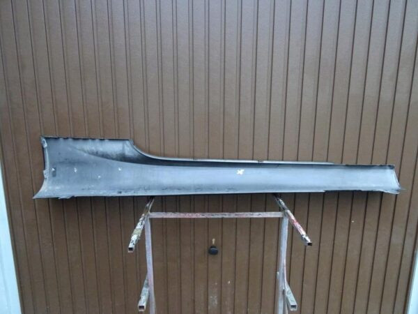 Zijskirt Dorpellijst links Aston Martin DB9 Volante 10-12 8546017219 Dorpel C5760