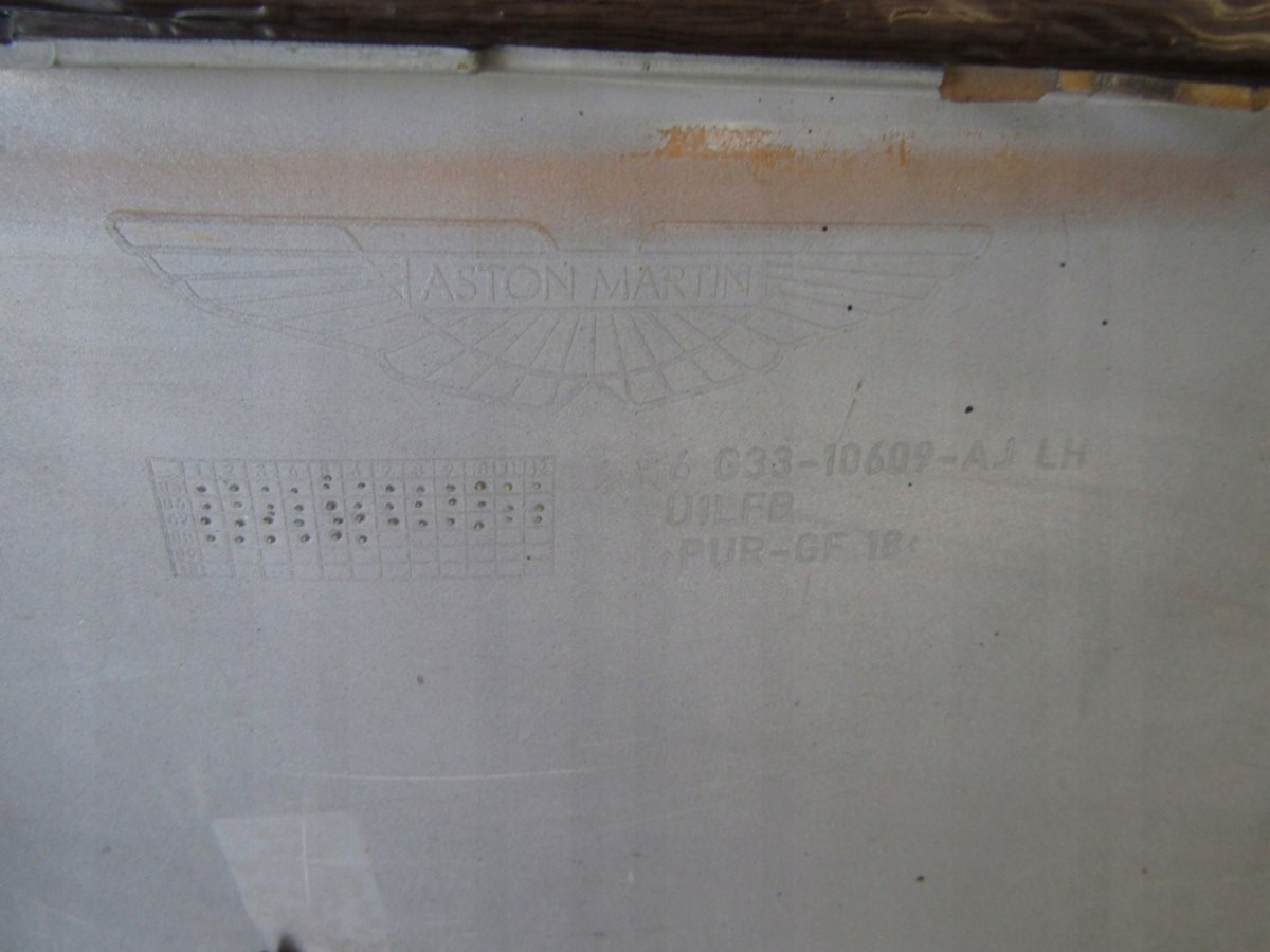 Zijskirt Dorpellijst links Aston Martin Vantage 05 - Dorpel 8544587273 P813