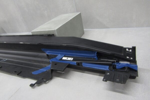 Zijskirt Links Dorpellijst BMW i4 G26 BEV Electrisch 20- i-4 onderste uitvoering 51778737087 Dorpel P16065