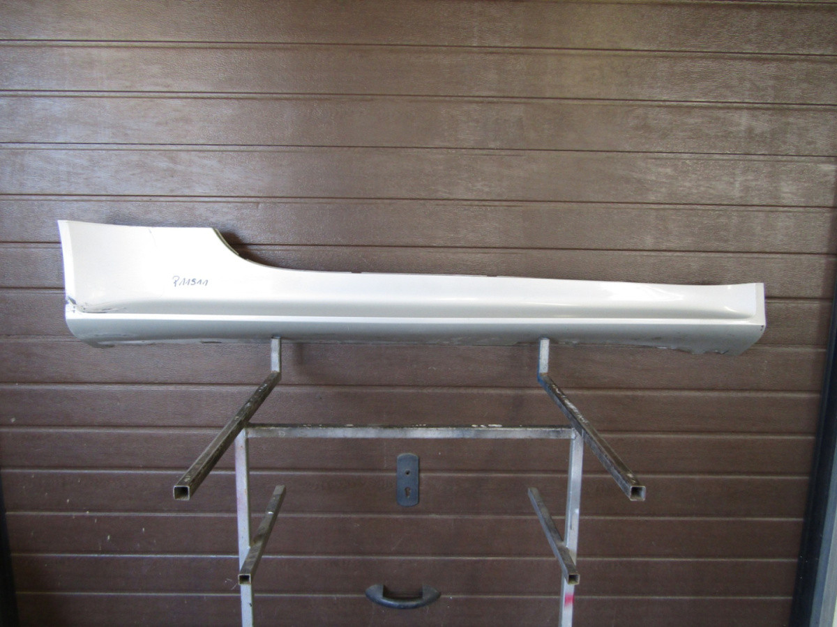 Zijskirt Links Dorpellijst Aston Martin Vantage S V12 ad2386907402 Dorpel P11911