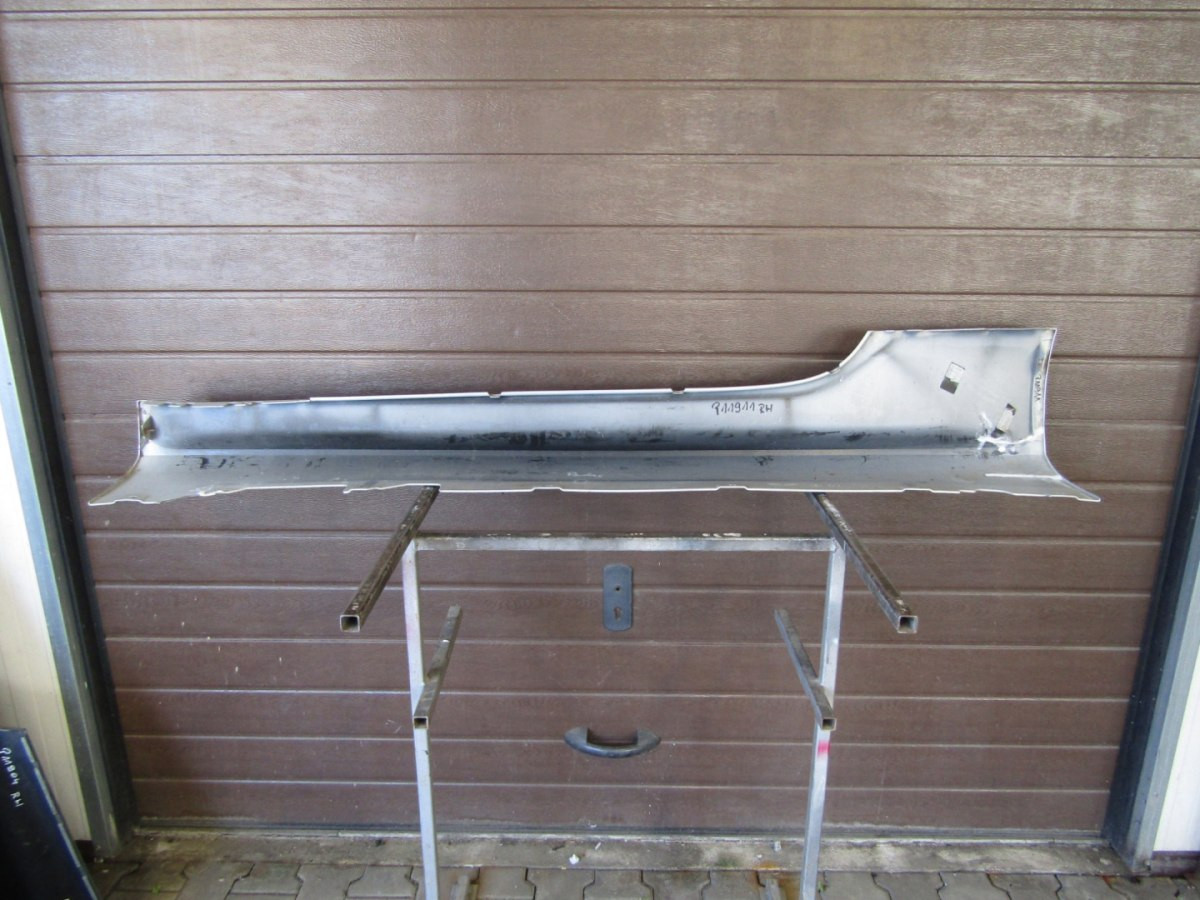 Zijskirt Links Dorpellijst Aston Martin Vantage S V12 ad2386907402 Dorpel P11911