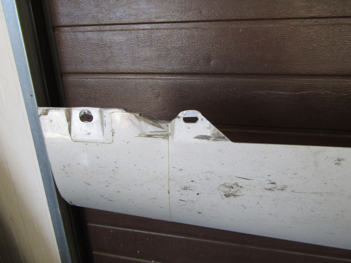 Zijskirt Links Dorpellijst Aston Martin Vantage S V12 ad2386907402 Dorpel P11911