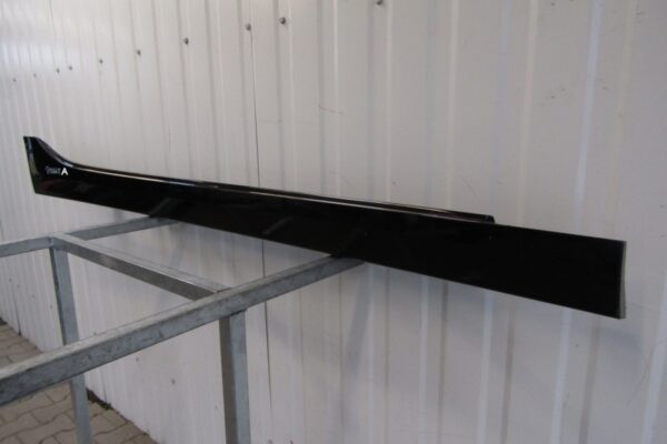 Zijskirt Dorpellijst Rechts BMW 1 F40 2 F44 19-Dorpel 51777461382 P12668A