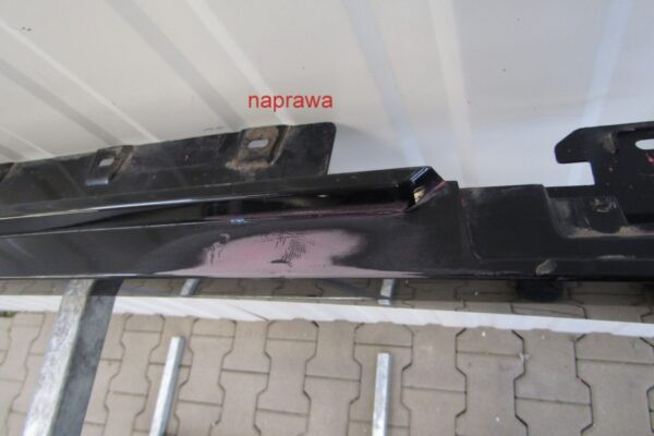 Zijskirt Dorpellijst Rechts BMW 1 F40 2 F44 19-Dorpel 51777461382 P12668A