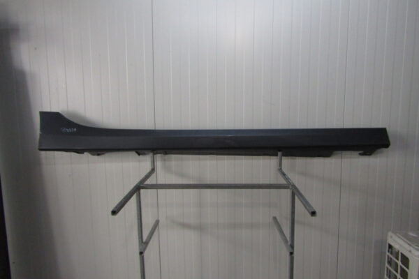Zijskirt Dorpellijst Rechts BMW 1 F40 2 F44 19-Dorpel 51777461382 P14339