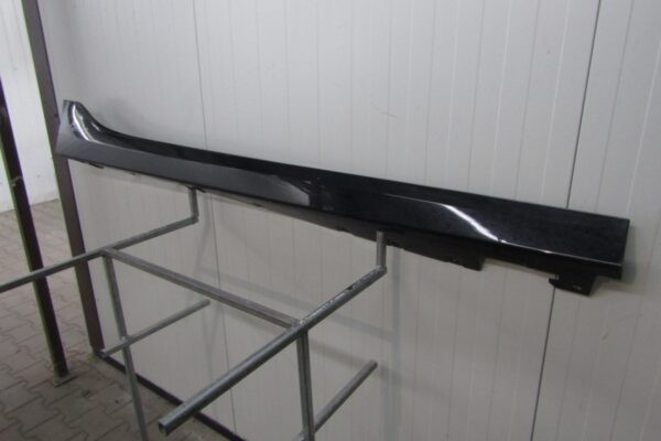 Zijskirt Dorpellijst Rechts BMW 1 F40 2 F44 19-Dorpel 51777461382 P14371