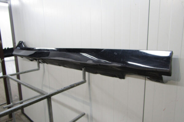 Zijskirt Dorpellijst Rechts BMW 1 F40 2 F44 19-Dorpel 51777461382 P15346