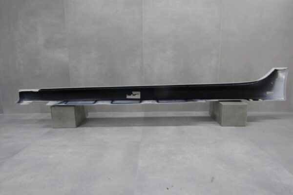 Zijskirt Dorpellijst Rechts BMW 2 U06  Active Tourer M Pakket MPakket 21- 51778080226 Dorpel P16057