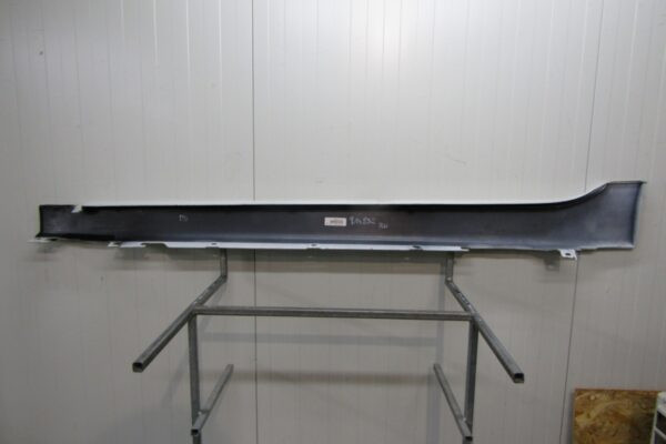 Zijskirt Dorpellijst Rechts BMW 2 F46 Gran TOURER 14- 51777318852 Dorpel P14832