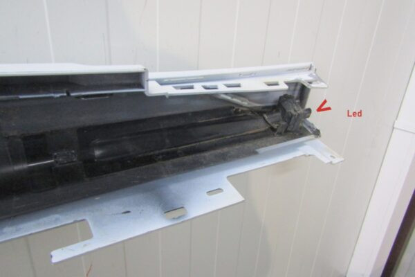 Zijskirt Dorpellijst Links BMW 7 G70 Diesel Hybrid 22- 51779464149 Dorpel P14375
