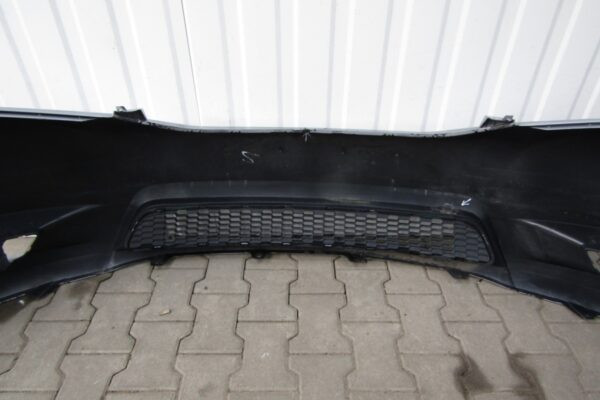 Bumper Toyota Sienna 10- Voorbumper MZ310
