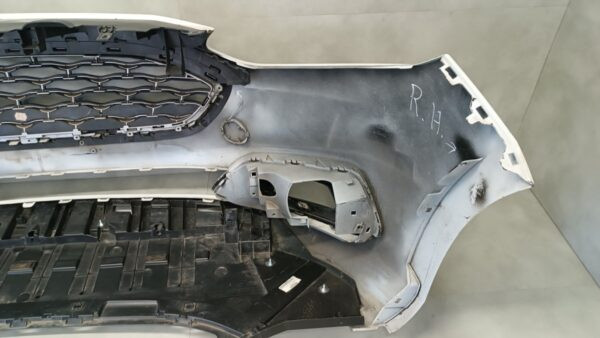 Bumper Ford Fiesta Mk8 VIII VIGNALE 17-24 H1BB-17K819-P1 Voorbumper HK1000