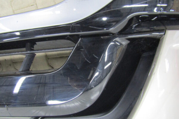 Bumper  Land Rover Discovery R Dynamic PDC, Kamera, FACELIFT 21- Voorbumper SM81