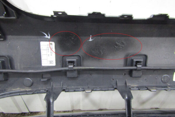 Bumper  Land Rover Discovery R Dynamic PDC, Kamera, FACELIFT 21- Voorbumper SM81