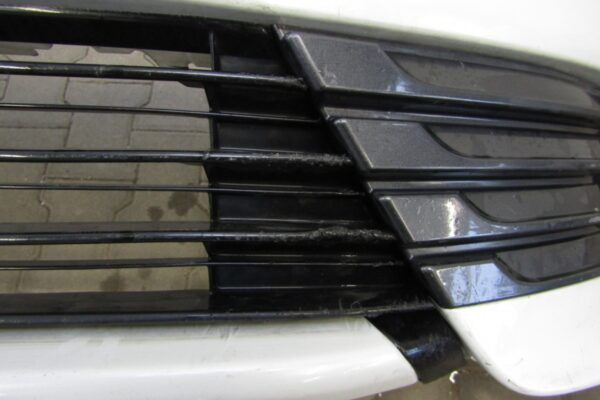 Bumper Toyota Corolla XI E16 Facelift 16-18 5211902F30 Voorbumper Q3149